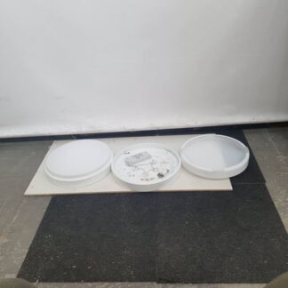 LED lampa 20W IP44 för vägg och tak